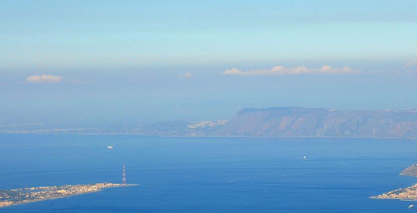 Lo Stretto di Messina: il fascino e la bellezza fra mito e realtà.